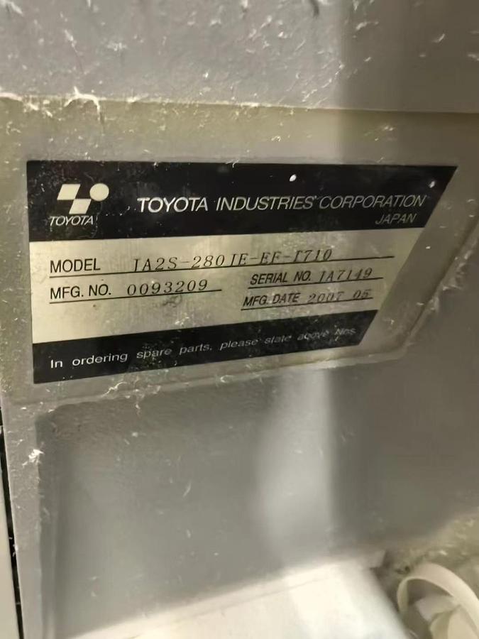 Used 24 sets Toyota T710 Jacquard loom for fabric