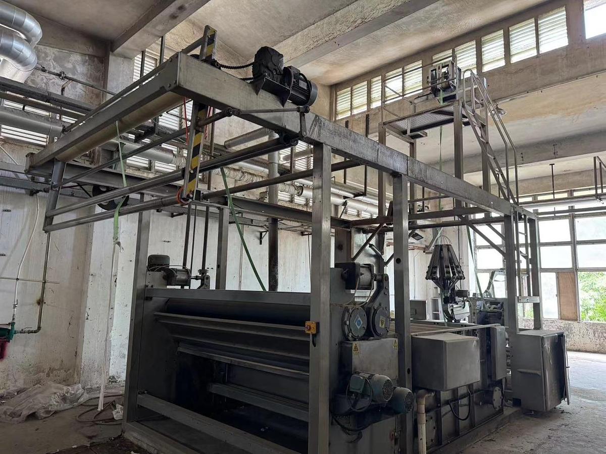 Used KELUN slitter with washing machine for fabric