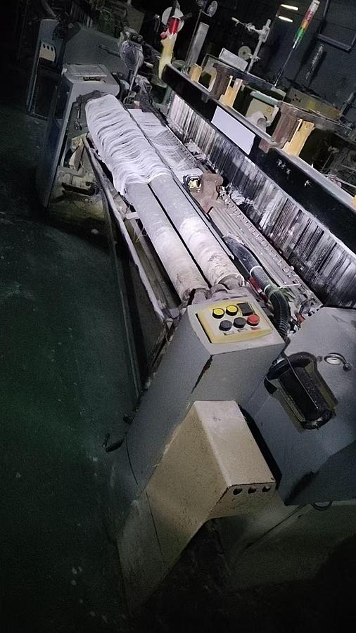 Used 32 sets Picanol omni plus air jet loom for fabric