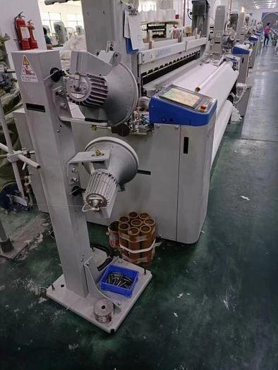 Used Toyota T810 air jet loom for fabric