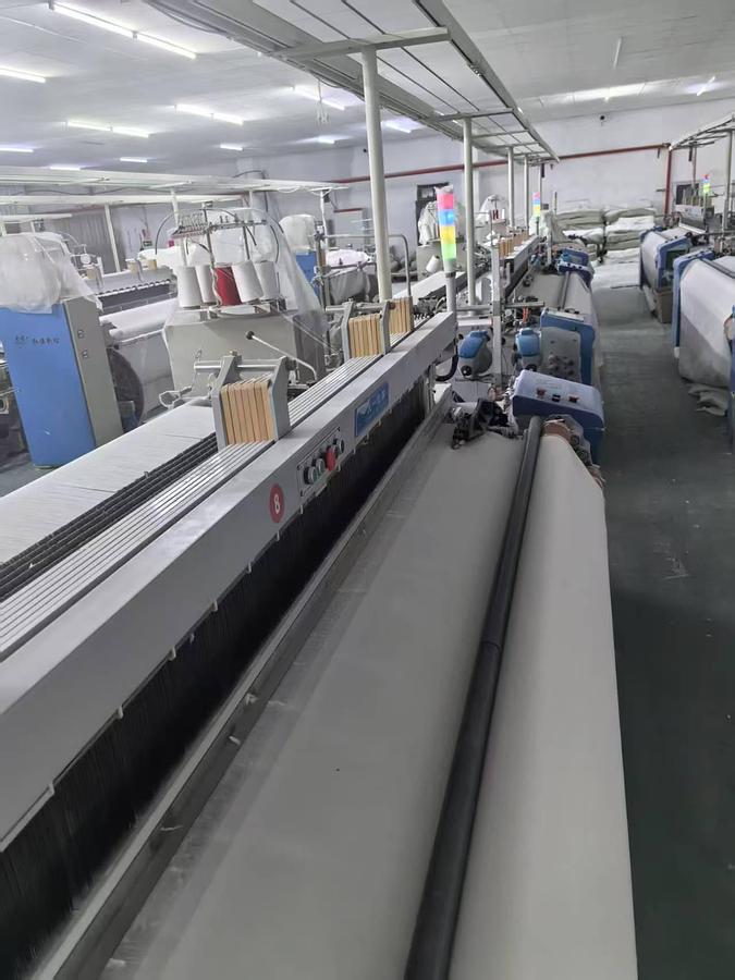 Used Red flag air jet loom for fabric