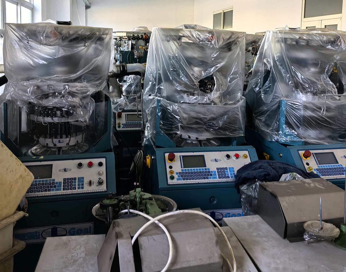 Used 95 sets sock machines