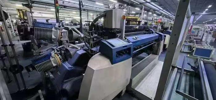 Used Picanol omni plus 800 air jet loom for fabric