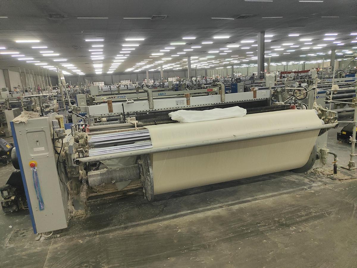 Used Toyota T710 Airjet loom for fabric
