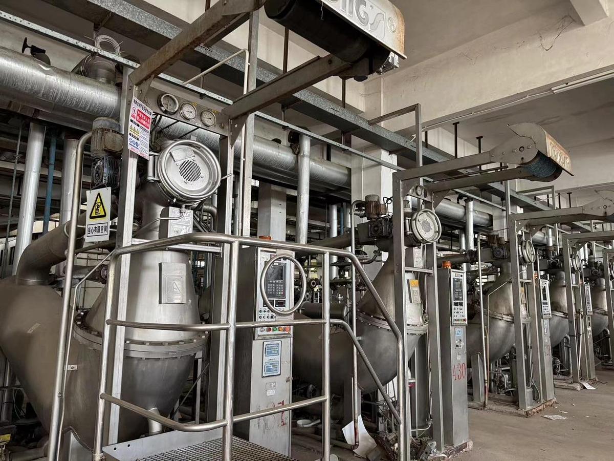 Used Fongs yarn dyeing machine for fabric