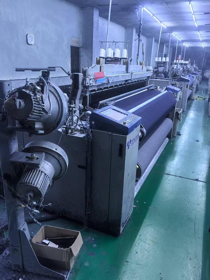Used 24 sets Toyota T710 Airjet loom for fabric