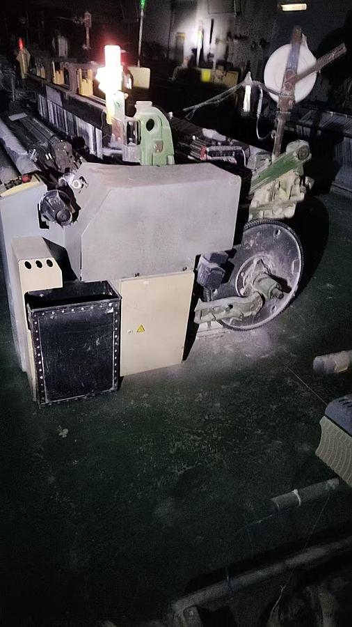 Used 32 sets Picanol omni plus air jet loom for fabric