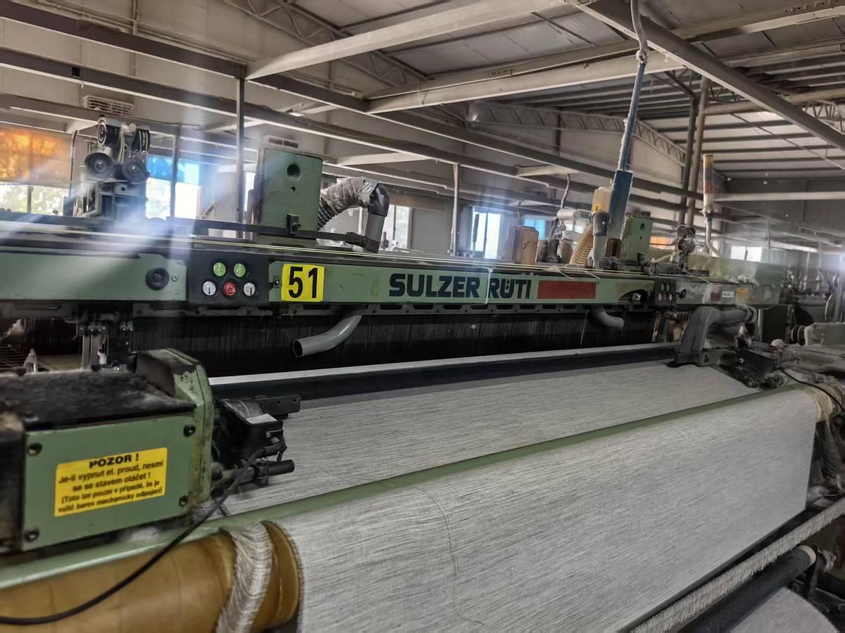 Used Sulzer G6200 rapier looms for fabric