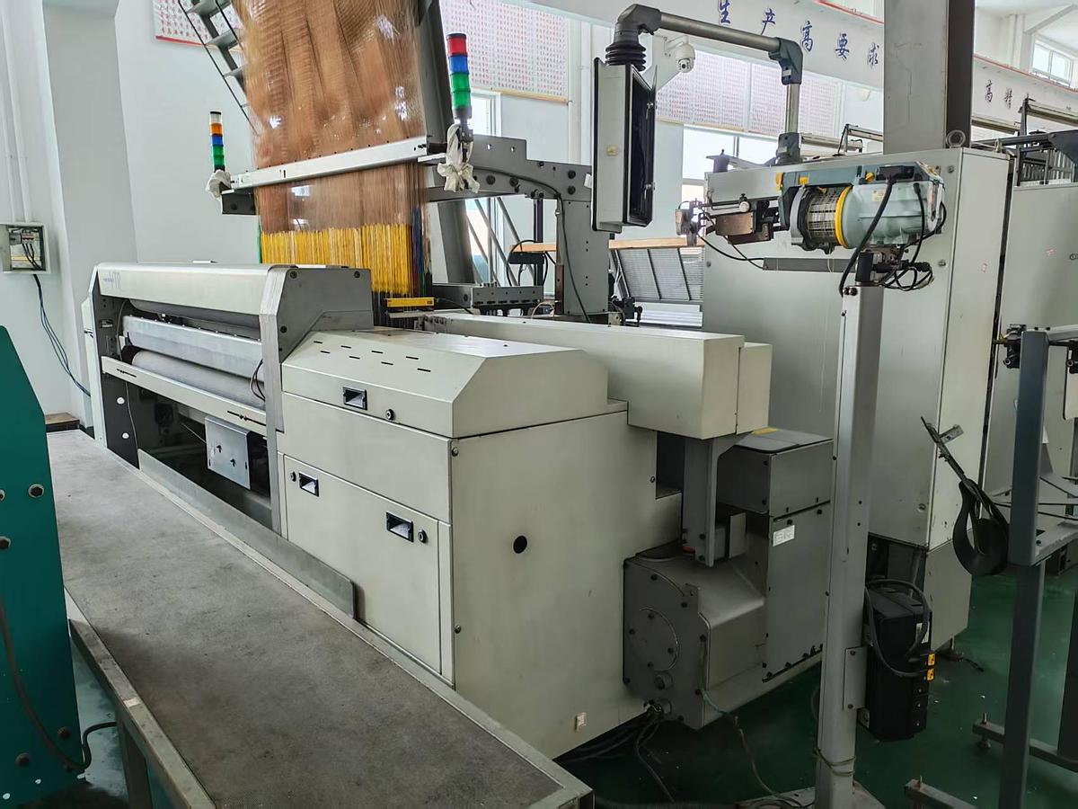 Used 2 sets Van De Wiele Vtr Velvet Loom for fabric