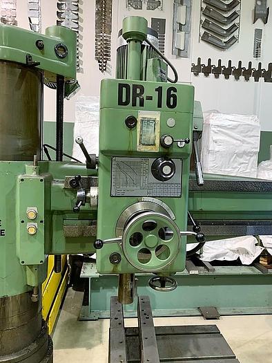 Used Kikinda Radial Drilling Machine