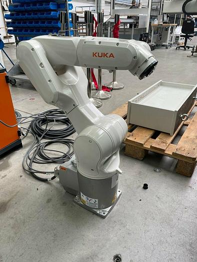 Used Kuka KR10 R900-2