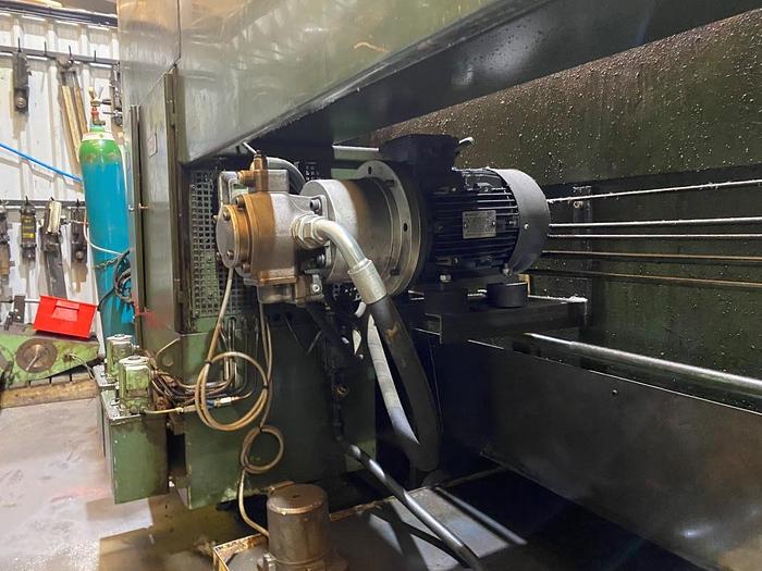 Used 1982 Heylingenstaedt Heynumat 21U CNC Lathe