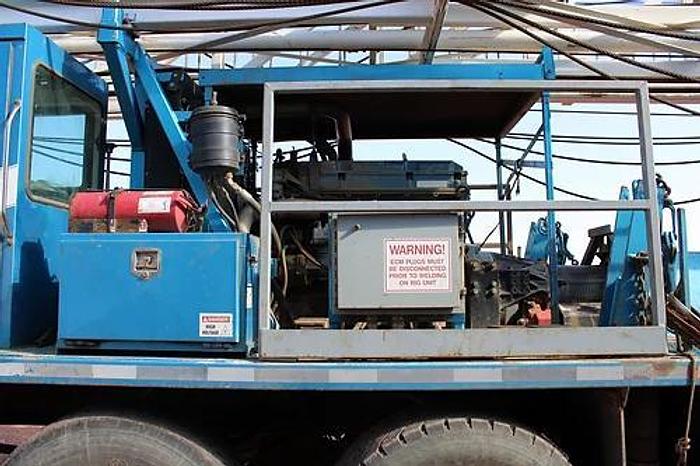 Used 2010 Service King 575 Well Service Rig