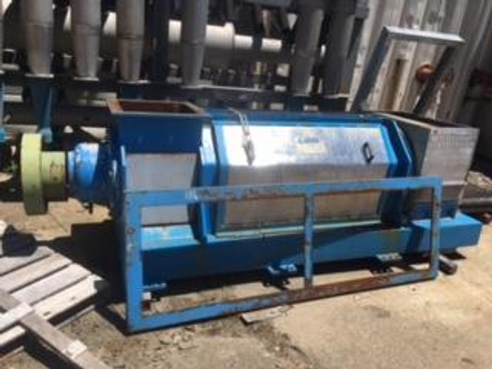 Used 130 TPD COMER SCREW PRESS AND GEARBOX MFG. 1997