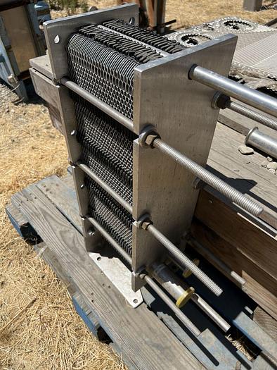 Used Heat Exchanger, Plate, 45 SF, S/st, Thermaline, 150 PSI #S744721