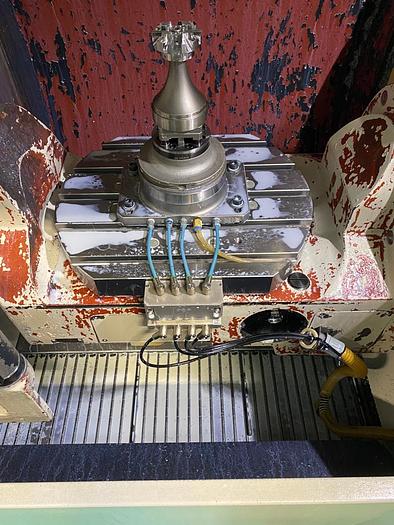 Usato CENTRO DI LAVORO A 5 ASSI MAZAK VARIAXIS 500/5X