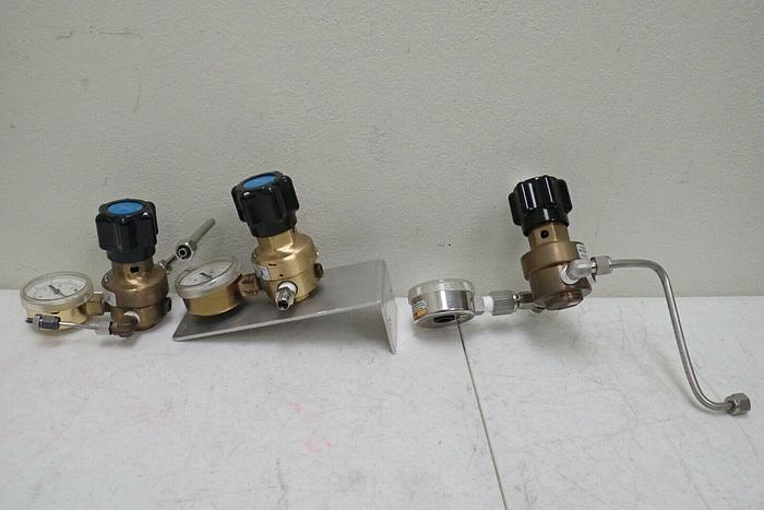 Used Lot of 3 Veriflo IR501B, 43900098 Pressure Regulators w/ USG 100psi 30psi Gauges