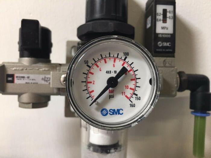 Used SMC AW2000-02 Filter Regulator, VHS2000-02 Pneumatic Residual Valve & IS1000