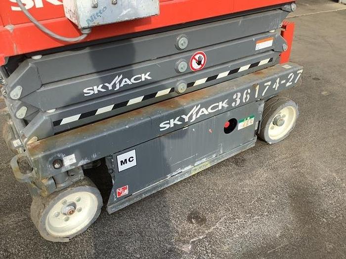 Used 2018 Skyjack SJ3219 DC Scissor Lift