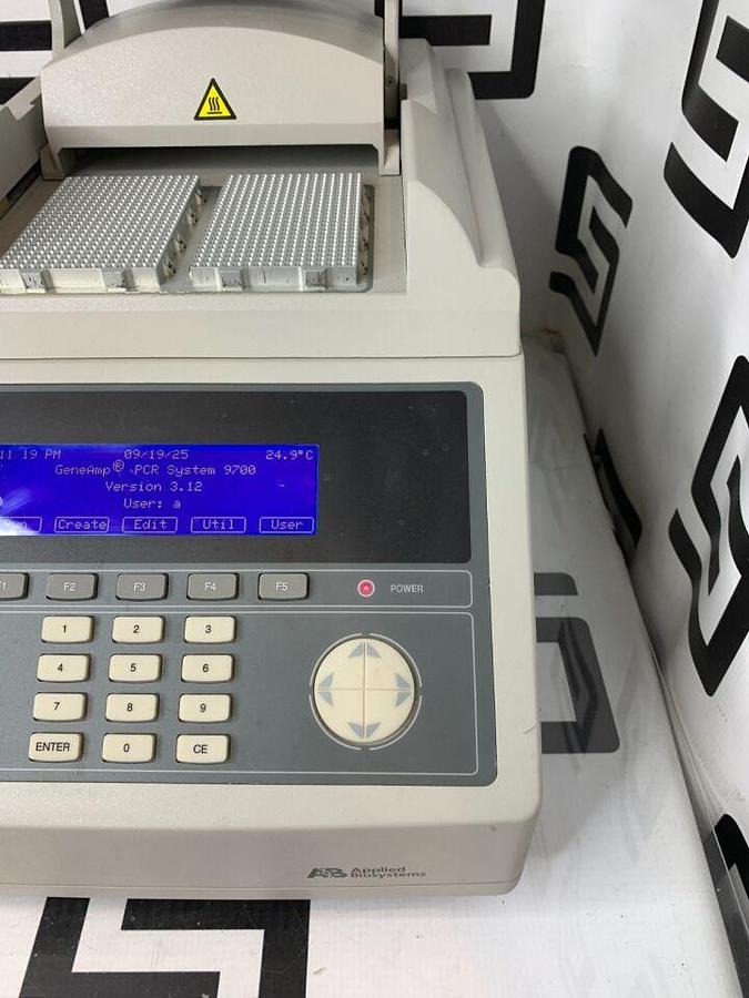 Used APPLIED BIOSYSTEMS GeneAmp PCR 9700