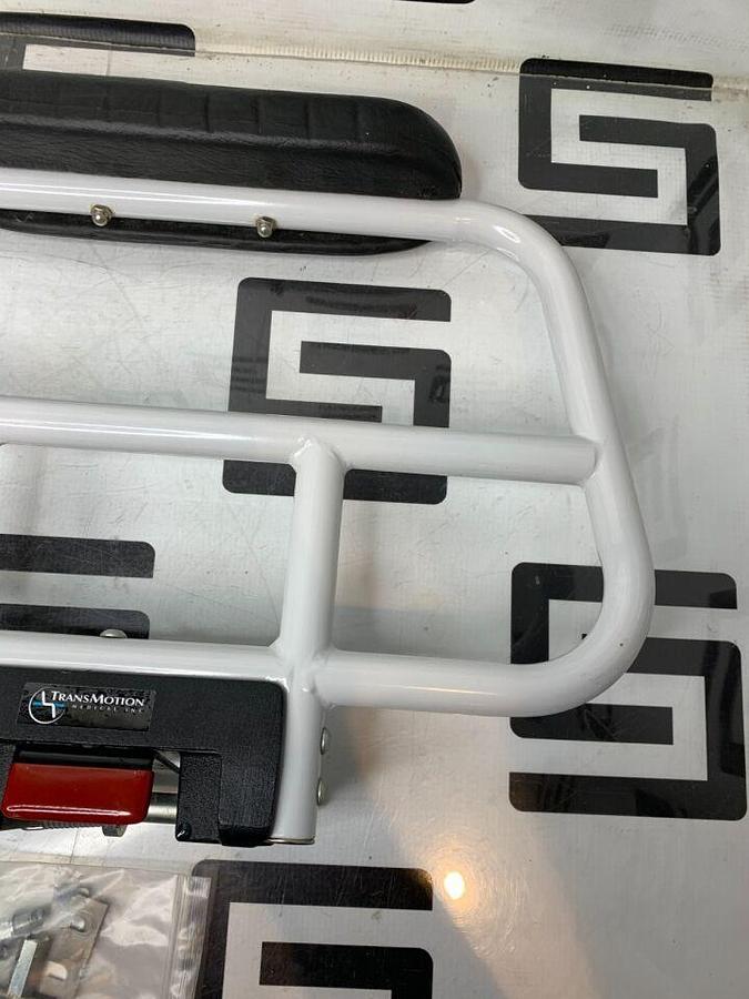 Used Right Side Rail Hinge & Latch Assembly