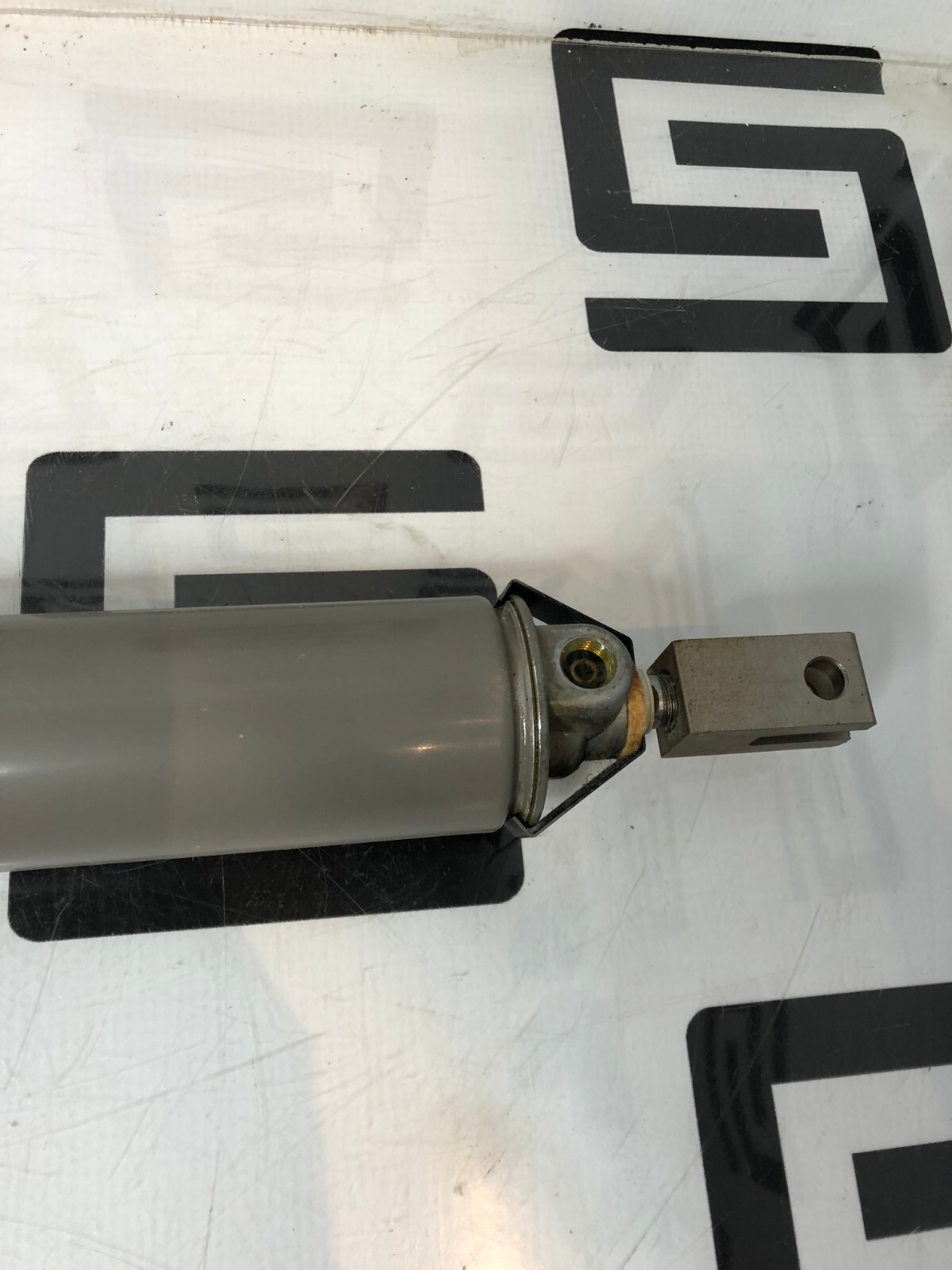 Used Midmark 119 Ritter Evolution 75 Back Foot Chair Cylinder OEM #002-0003-00 MIC065