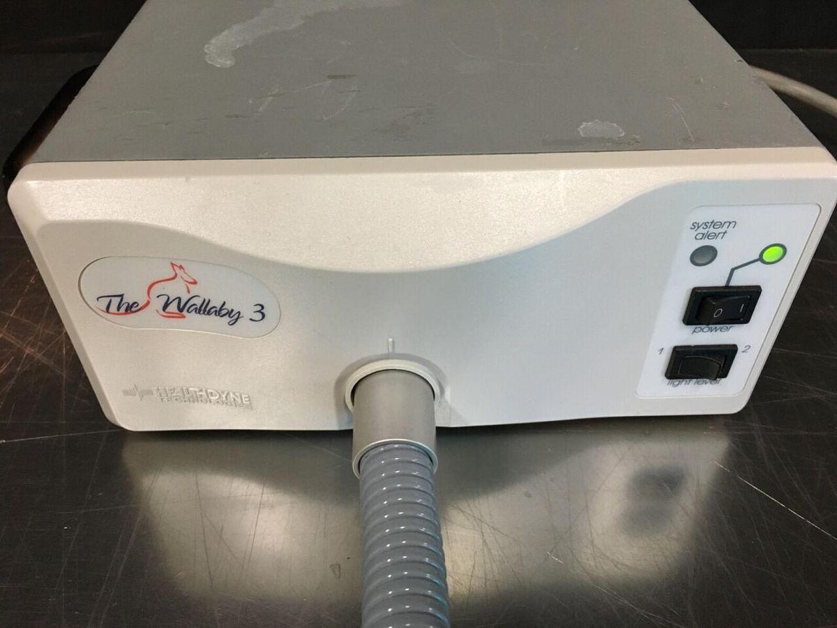 Used RESPIRONICS THE WALLABY 3 LIGHT PHOTOTHERAPY