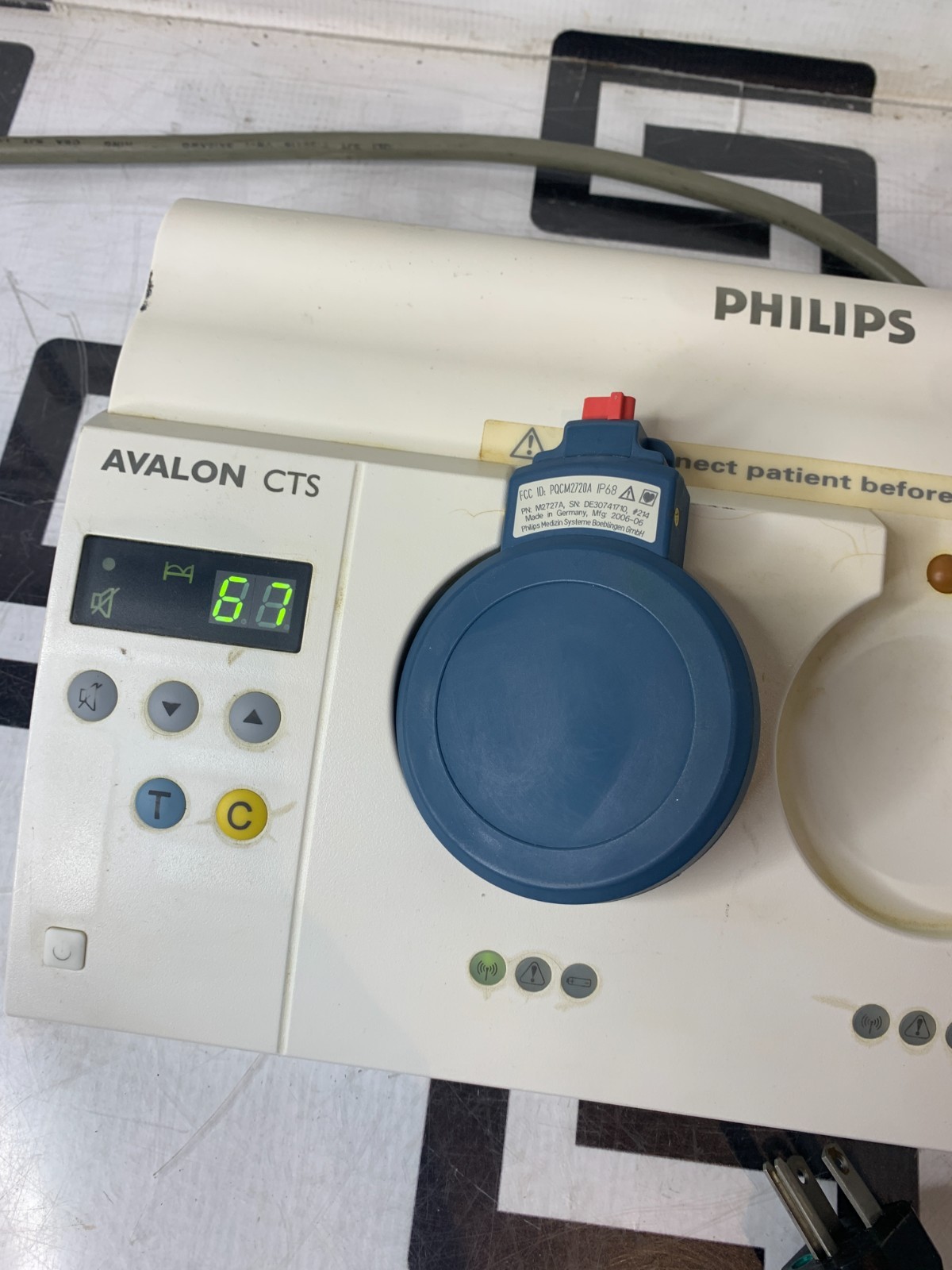 Used Philips M2720A Avalon CTS Cordless Fetal Monitoring Base Docking Station M2727A