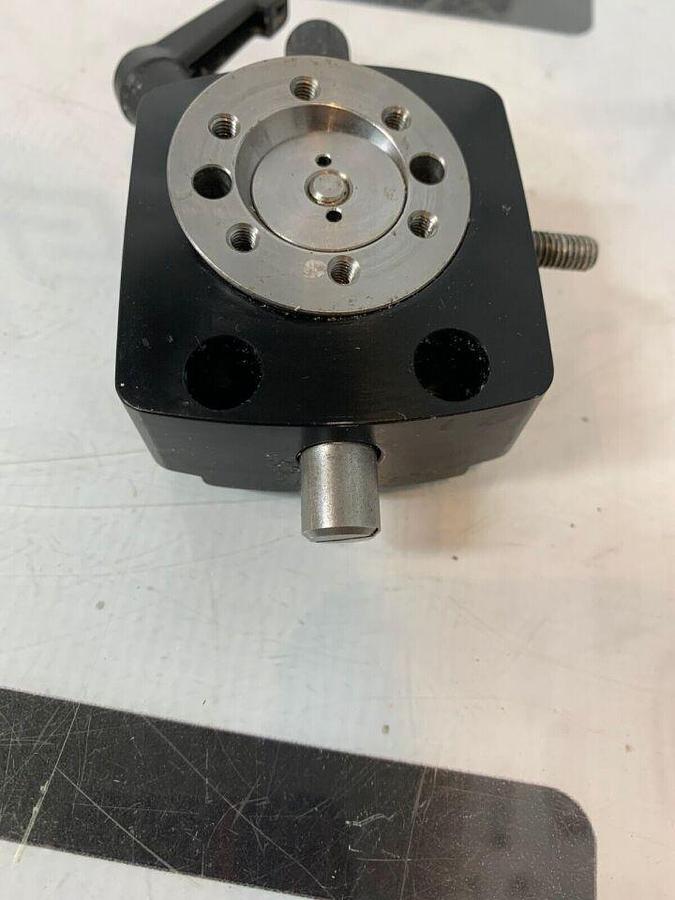 Used Fixture Orienting Orientation Head Specimen Clamp