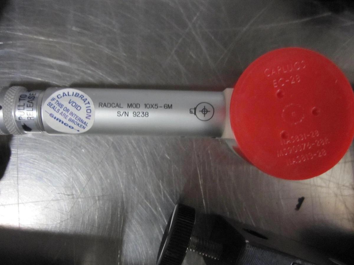 Used RadCal 9010 Radiation Monitor Controller Measurement System Xray 9060 10 x 5 -6M