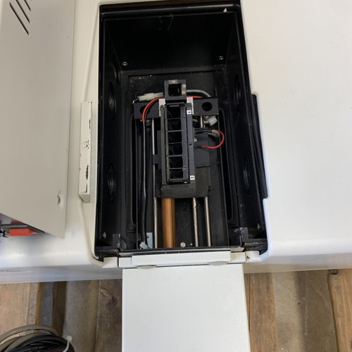 Used Shimadzu UV-2501PC UV-VIS Spectrophotometer CPS-240A Controller Recording