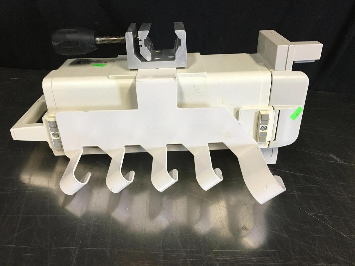 Used Philips M8048A 862461 IntelliVue Module FMS Rack M8048-60002 with Pole Clamp