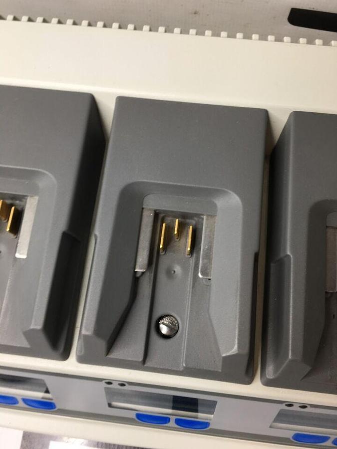 Used 611120 System W/ 4 Charging Bays TESTED