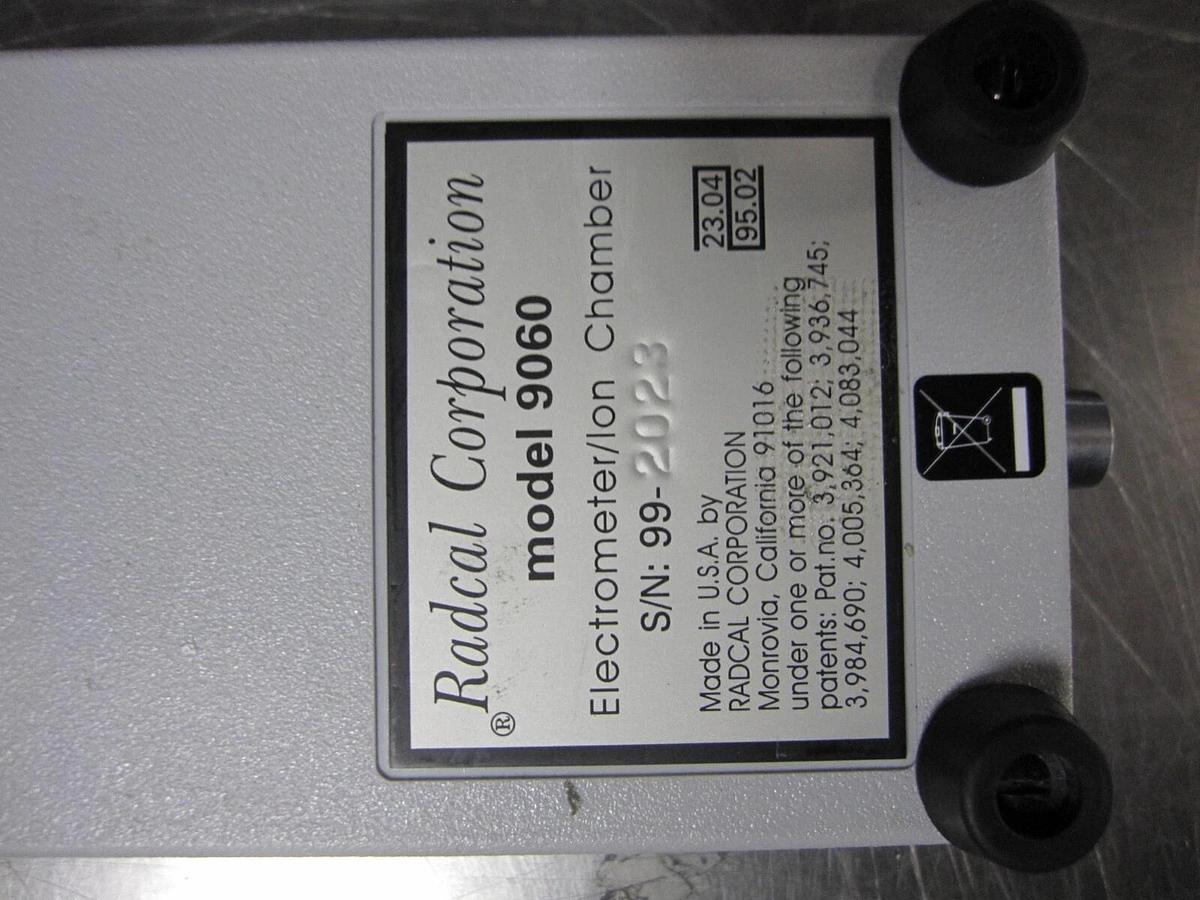 Used RadCal 9010 Radiation Monitor Controller Measurement System Xray 9060 10 x 5 -6M