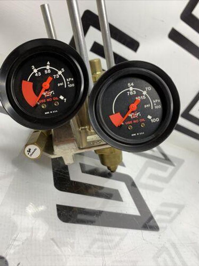 Used Anesthesia Regulator N2O Oxide N Block