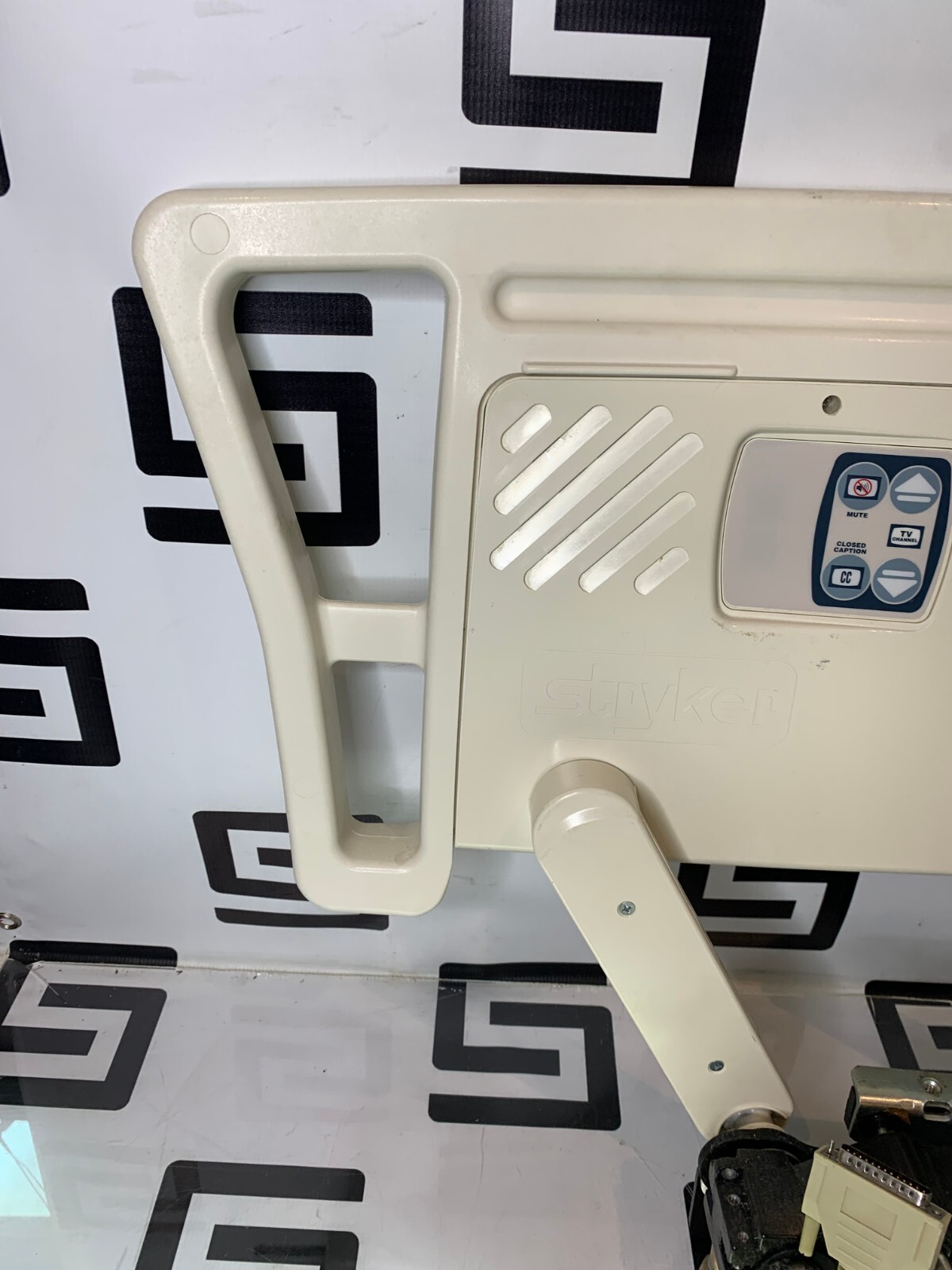 Used Stryker 3002 Secure II Hospital MED SURG BED Left Hand Siderail Controller ASSY