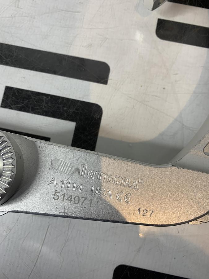 Used Integra Mayfield A-2101 Ultra Base Unit w/ Transtional Member A2101 TESTED WARRANTY