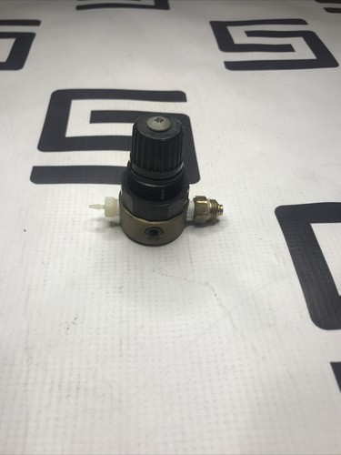 Used WATTS FLUIDAIR PNEUMATIC REGULATOR 0/125 300 PSIG MAXIMUM INLET R364-01C