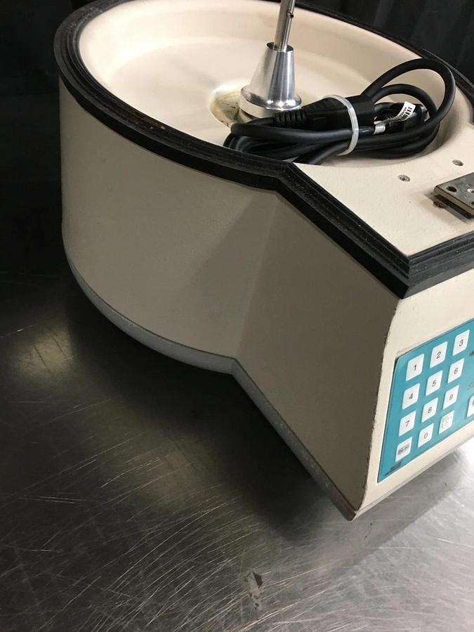 Used Clay Adams Sero-Fuge 2001 Centrifuge Benchtop w/ Rotor & Manual 420351