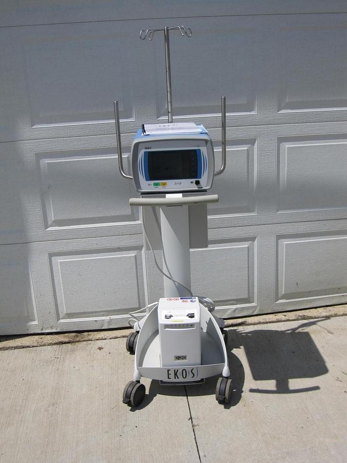 Used EKOS PT-3B EkoSonic Control Unit W/Power Cic Module Cart New Batteries