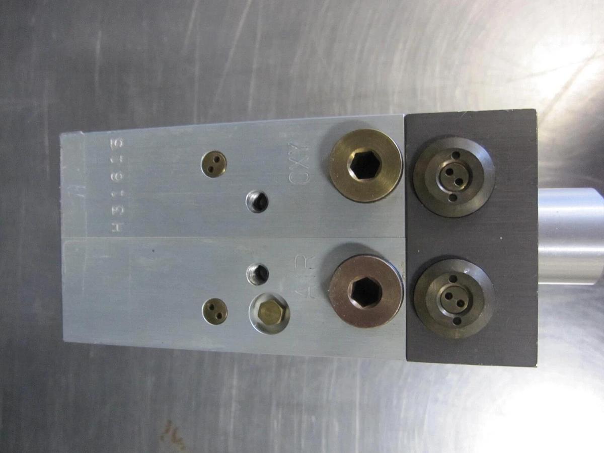 Used Sechrist 3500HL Air-Oxygen Mixer with Pole Mount (A)