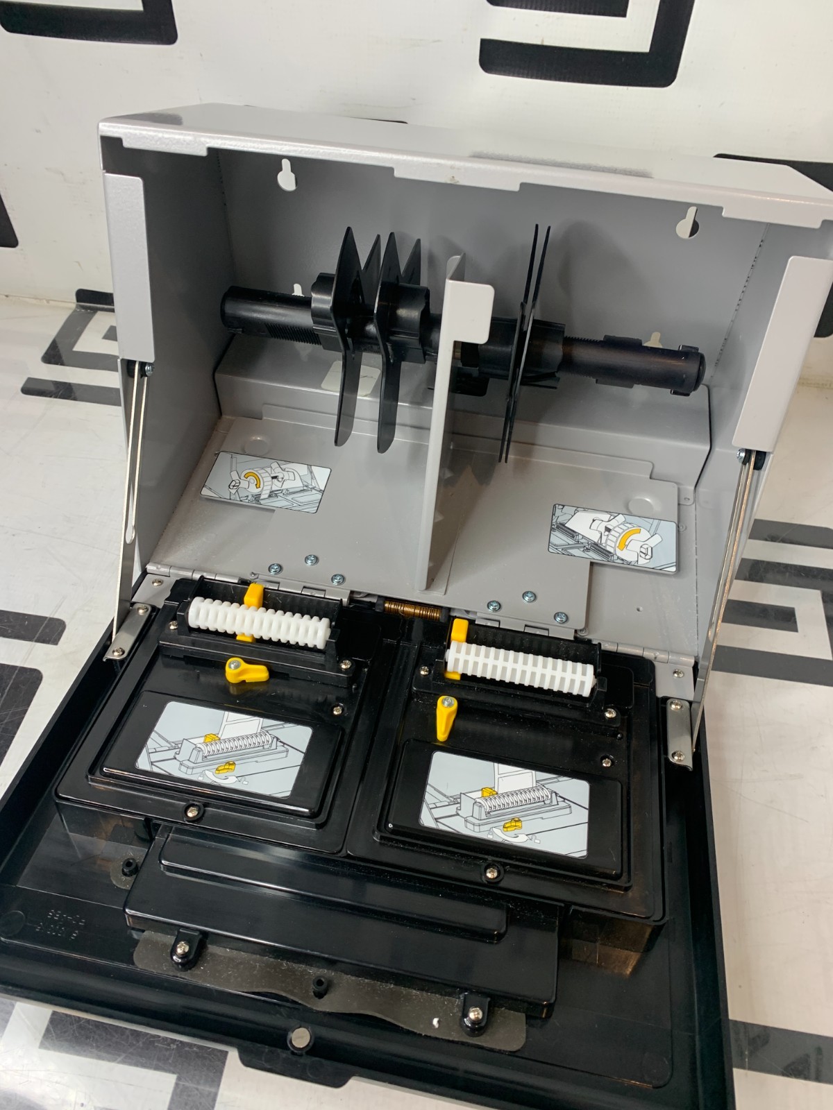 Used Fresh Date 2 MedVantage Monarch 9417 M0941702 Dual Label Printer Avery Dennison