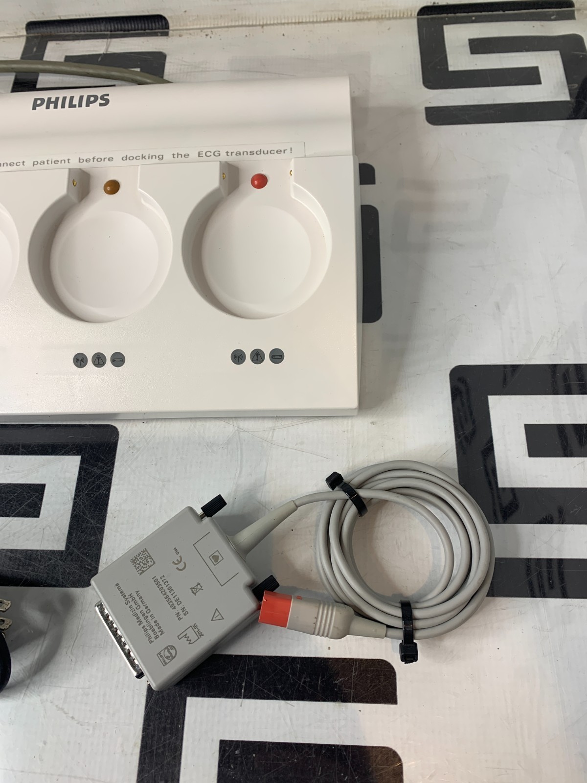 Used Philips M2720A Avalon CTS Cordless Fetal Monitoring Base Docking Station