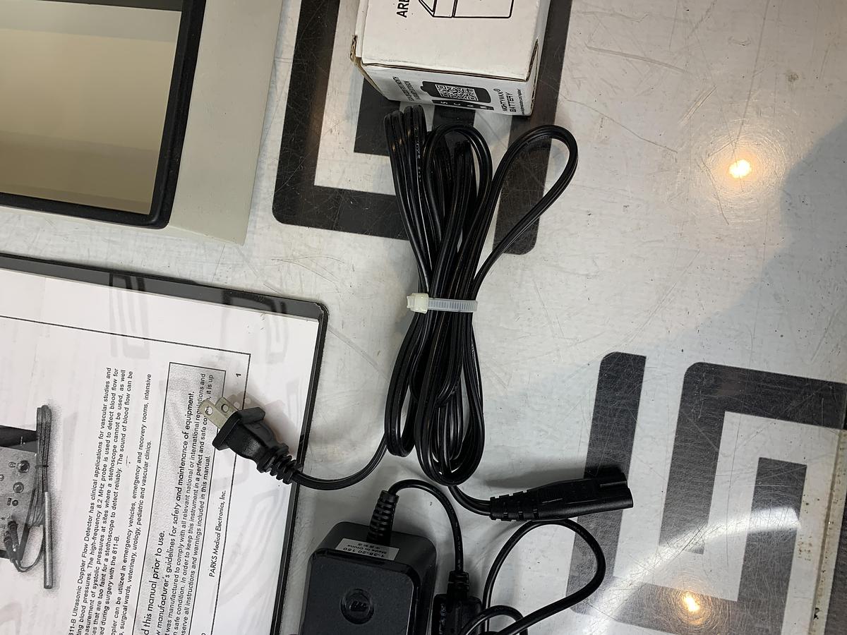 Used PARKS 811-B Doppler Flow Detector Model 9.2MHz Probe Ultrasonic 811B NEW BATTERY