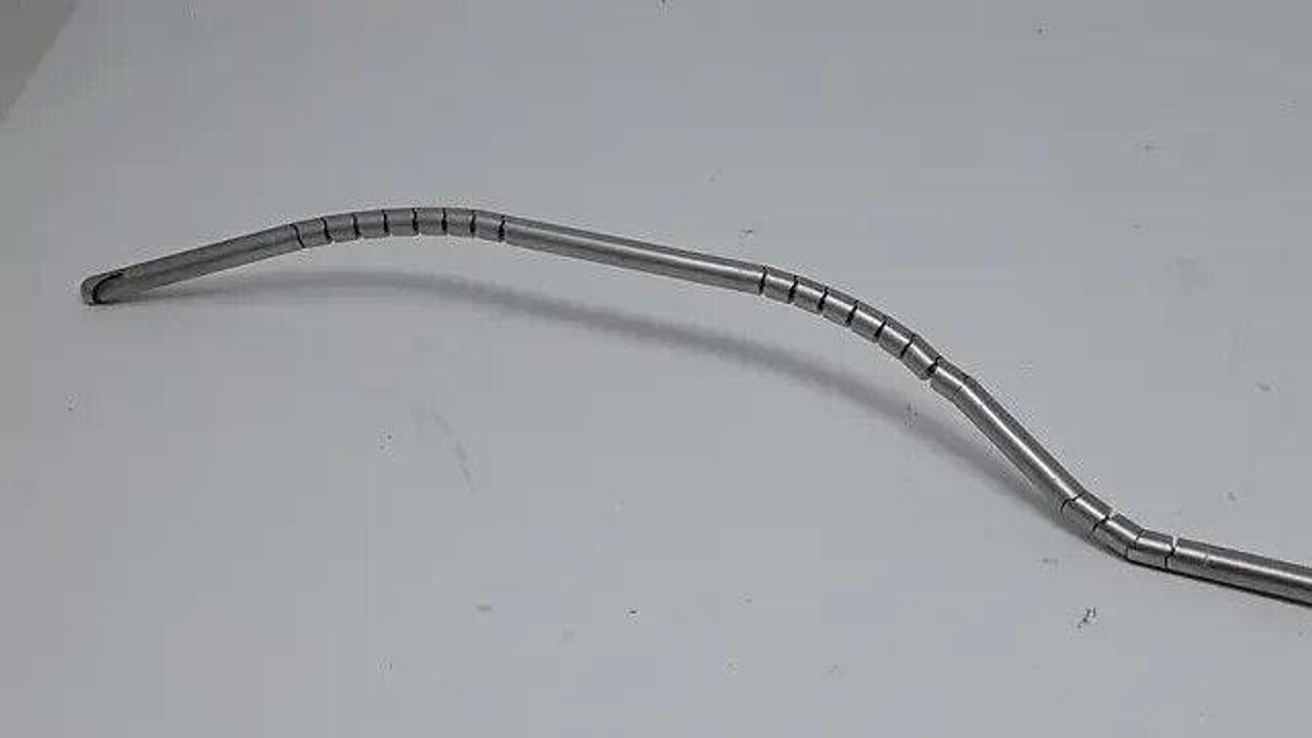 Used Surgical Laparoscopic ngular Articulating Retractor
