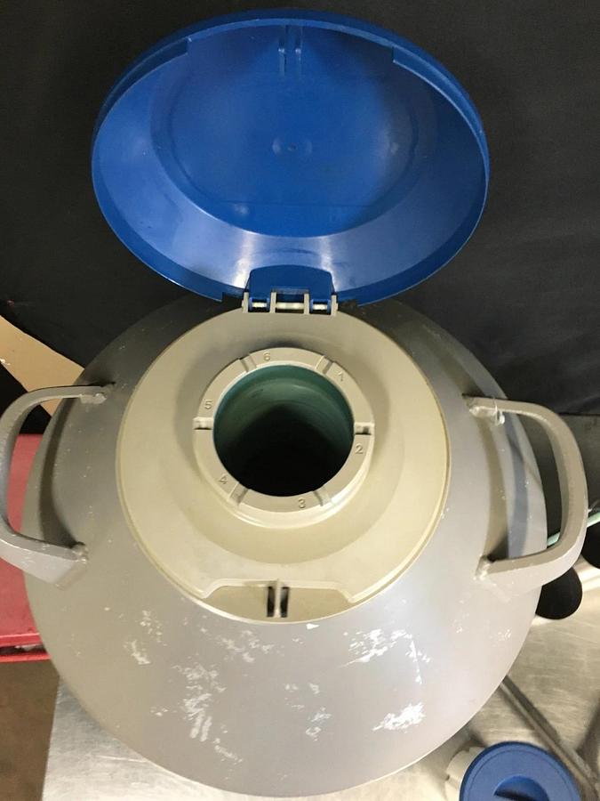 Used Liquid Nitrogen LN2 Cryogenic Tank 34 HC Storage Dewar 34L Cryo Sample Cart