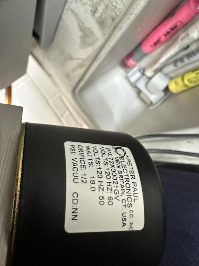 Used TRIVAC D16B Leybold Rotary Vane Vacuum Pump & Manual