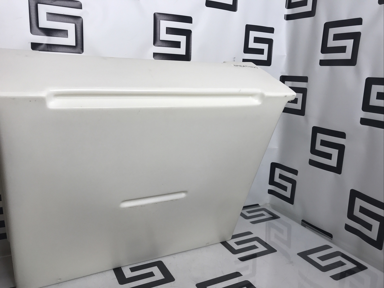 Used Metro LifeLine Emergency Crash Cart Model LEC51 Bottom Drawer 7 inch with tracks