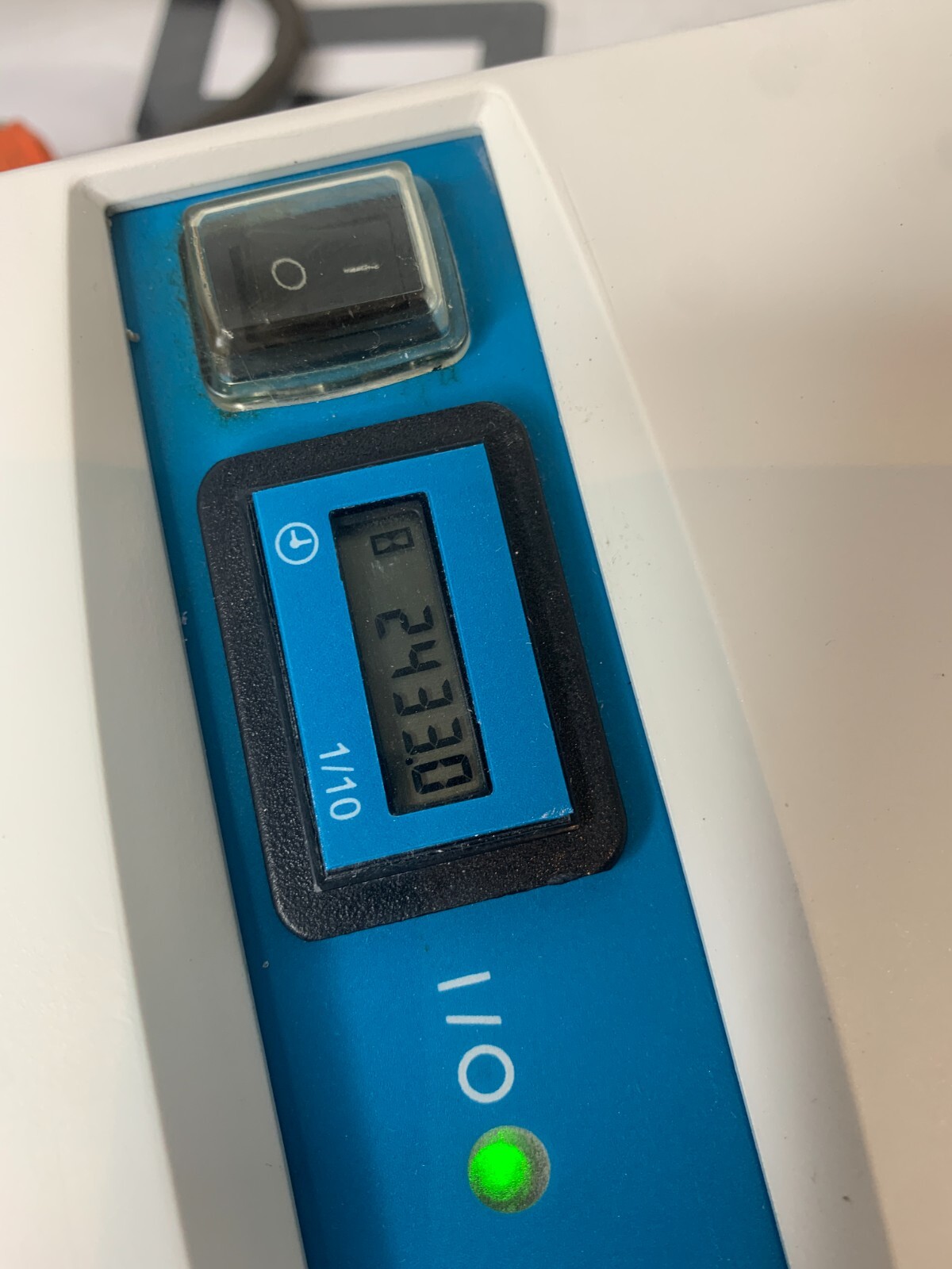 Used Ohmeda Giraffe Spot PT Lite Phototherapy Bili Light System 6600-0845-800 W/ BULB