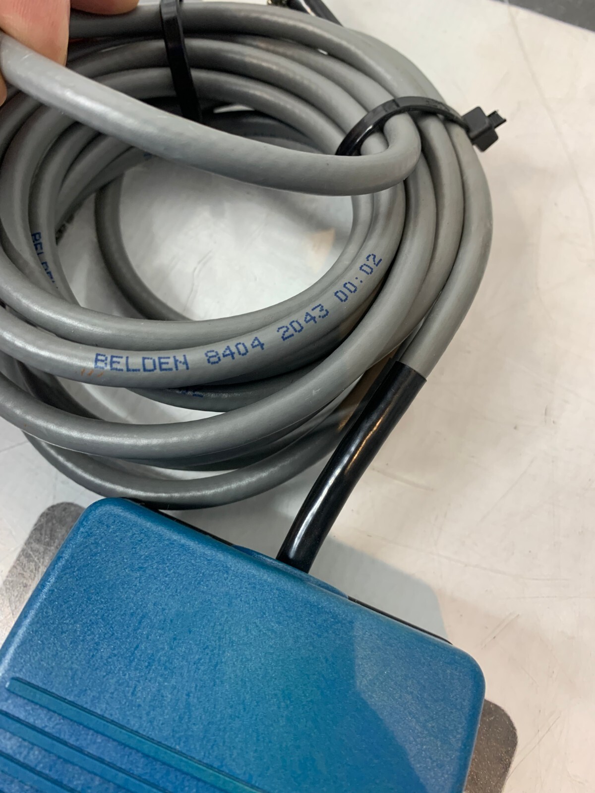 Used Linemaster Aquiline 971-SWNOM Footswitch Foot Pedal Switch Bipolar CHECK PLUG